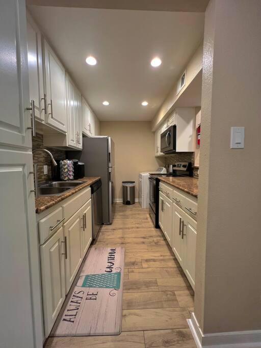 Beautiful/Spacious 2 Bedroom Houston Near Galleria エクステリア 写真
