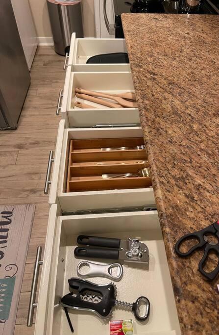 Beautiful/Spacious 2 Bedroom Houston Near Galleria エクステリア 写真