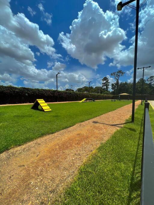 Beautiful/Spacious 2 Bedroom Houston Near Galleria エクステリア 写真